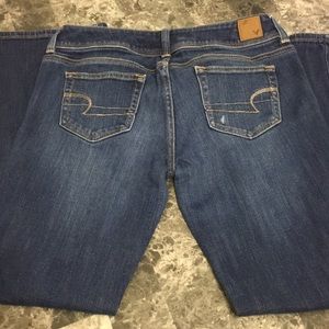 American Eagle size 8 short